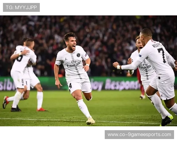 球星亲自回归足球场上演精彩对决，谁才是场上最耀眼的明星